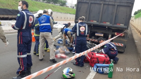 foto de Motociclista morre após bater na traseira de caminhão, em Maringá