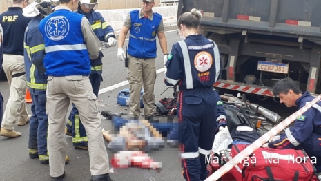 foto de Motociclista morre após bater na traseira de caminhão, em Maringá