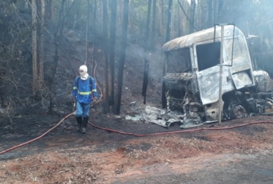 foto de Morador de Sarandi morre em grave acidente envolvendo carro e carreta