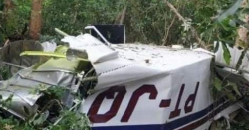 Avião cai na área rural de Cascavel deixando pelo menos 3 mortos