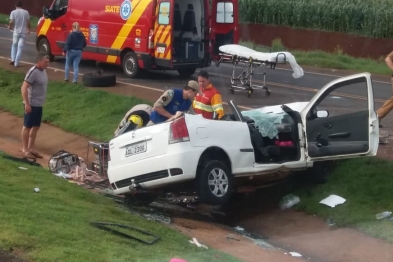 foto de Maringaense morre após acidente entre carro e caminhonete na BR-376