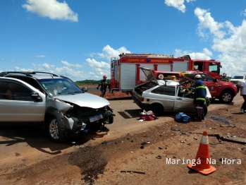 foto de Colisão frontal deixa seis pessoas feridas na PR-323