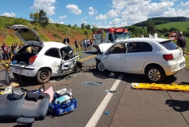 foto de Tragédia – Mãe e filho de 4 anos morrem em trágico acidente que matou 3 pessoas no Paraná