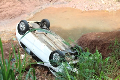 foto de Motorista vai a cachoeira e quando retorna não encontra carro em Sarandi