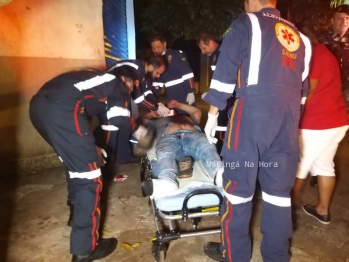 foto de Durante briga, homem tem pescoço cortado com garrafa em Maringá