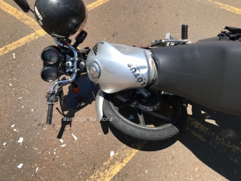 foto de Motociclista fica gravemente ferido após colisão com carro em Maringá