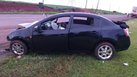 foto de Colisão frontal entre carro e carreta mata vigilante na saída de Maringá para Iguaraçu