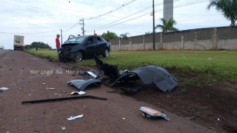 foto de Colisão frontal entre carro e carreta mata vigilante na saída de Maringá para Iguaraçu