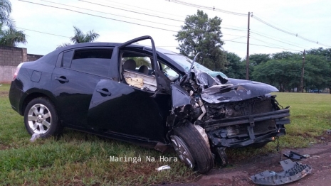 foto de Colisão frontal entre carro e carreta mata vigilante na saída de Maringá para Iguaraçu