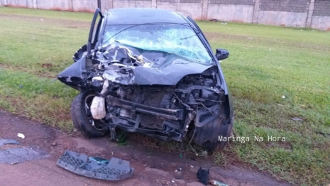 foto de Colisão frontal entre carro e carreta mata vigilante na saída de Maringá para Iguaraçu