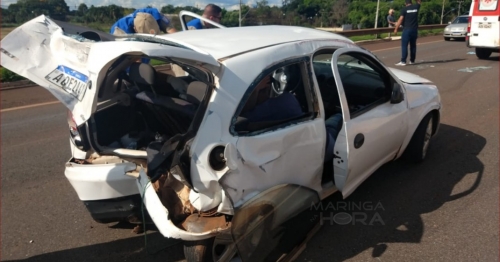 Colisão seguida de capotamento deixa quatro pessoas feridas na rodovia PR-323 entre Paiçandu e Maringá