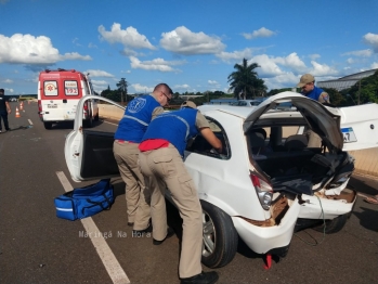 foto de Colisão seguida de capotamento deixa quatro pessoas feridas na rodovia PR-323 entre Paiçandu e Maringá