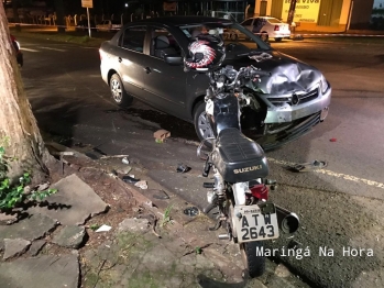 foto de Moça é socorrida inconsciente após acidente entre carro e moto em Maringá