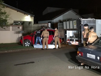 foto de Homem é morto e mulher é socorrida em estado grave após serem baleados dentro de carro em Maringá