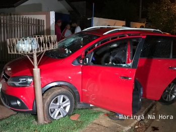 foto de Homem é morto e mulher é socorrida em estado grave após serem baleados dentro de carro em Maringá