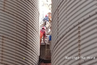 foto de Trabalhador é resgatado após ficar parcialmente soterrado em silo com soja