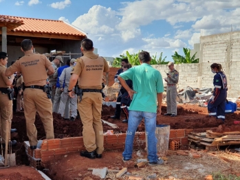 foto de Criança de 3 anos cai em buraco de 5 metros e é resgatada em Maringá