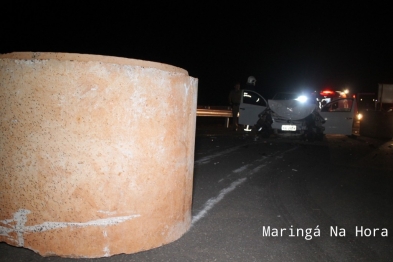 foto de Motorista morre após bater carro em manilha de concreto, próximo de Doutor Camargo