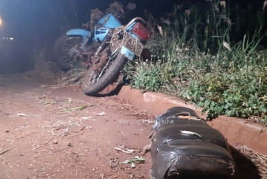 foto de Sarandi; motociclista morre ao bater moto em poste