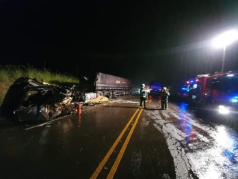 foto de Graves acidentes simultâneos na PR 317 em Iguaraçu envolvendo sete veículos resulta em treze vítimas