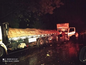 foto de Graves acidentes simultâneos na PR 317 em Iguaraçu envolvendo sete veículos resulta em treze vítimas