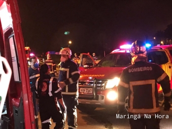 foto de Colisão frontal entre veículos deixa duas pessoas gravemente feridos no Contorno Sul de Maringá