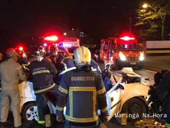 foto de Colisão frontal entre veículos deixa duas pessoas gravemente feridos no Contorno Sul de Maringá