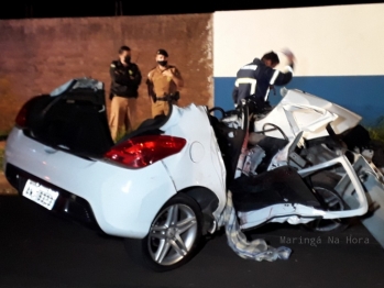 foto de Dois jovens morrem em acidente na Avenida Guedner, em Maringá