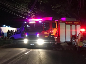 foto de Vídeo monstra o exato momento da colisão contra poste que matou dois jovens em Maringá