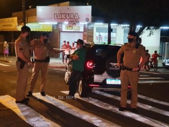 foto de Vídeo mostra momento em que motorista atropela casal que ocupava moto na cidade de Maringá