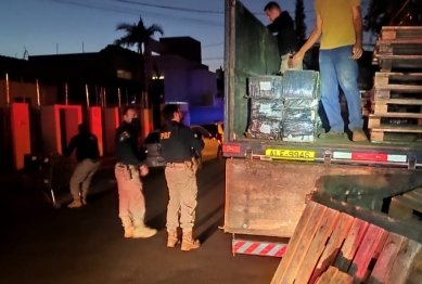 foto de PRF apreende mais de uma tonelada de maconha próximo à Maringá