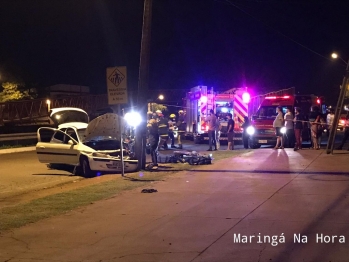 foto de Jovem fica inconsciente ao bater carro contra poste em Maringá