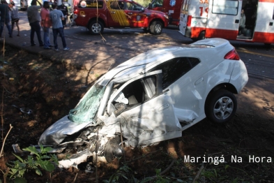 foto de Colisão frontal entre veículos na rodovia PR-323, deixa 06 pessoas feridas, entre elas uma gestante de 32 semanas