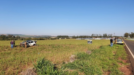 foto de Jovem de 24 anos morre após carro capotar em rodovia  na região de Maringá