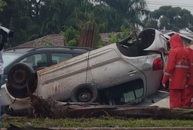 foto de Câmera flagra capotamento de veículo na Avenida Guaiapó, em Maringá