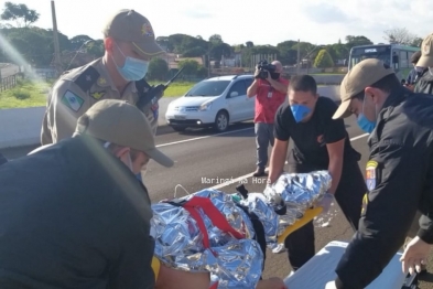 foto de Motociclista sofre grave acidente após atingir uma peça que estava no meio da pista do Contorno Norte de Maringá