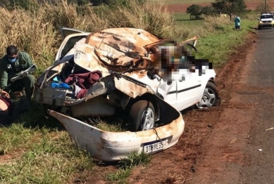 foto de Motorista capota carro de Maringá e passageiro morre após fugir de assaltantes na região