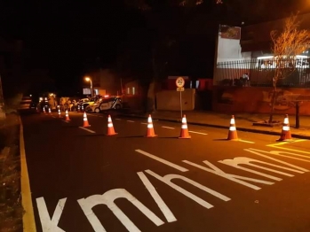 foto de 137 motociclistas multados e 37 motos recolhidas ao pátio durante blitz na Avenida Colombo em Maringá