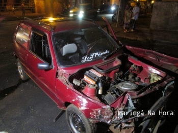 foto de Criança e casal são socorridos após o veículo que estavam ser atingido por camionete, em Sarandi 