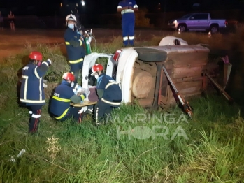 foto de Capotamento na BR-376 em Mandaguaçu deixa duas pessoas feridas