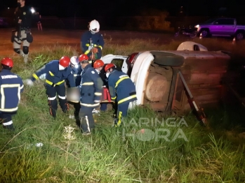 foto de Capotamento na BR-376 em Mandaguaçu deixa duas pessoas feridas