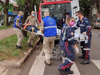 foto de Motociclista atropela homem na faixa de pedestres e foge sem prestar socorro, em Maringá