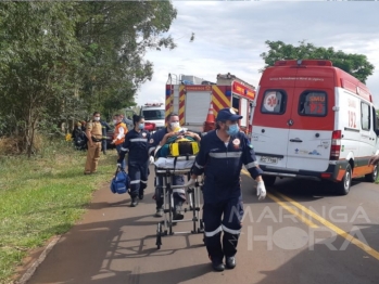 foto de Três pessoas ficam feridas após carro bater em árvore entre as cidades de Mandaguaçu e Ourizona