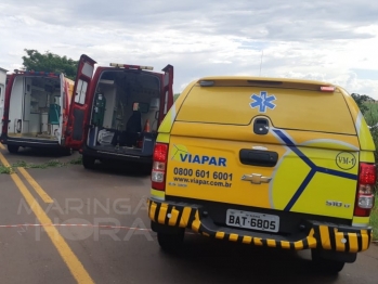 foto de Três pessoas ficam feridas após carro bater em árvore entre as cidades de Mandaguaçu e Ourizona