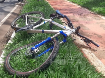 foto de Ciclista fica gravemente ferida após ser atropelada na faixa de pedestres por moto em Maringá  