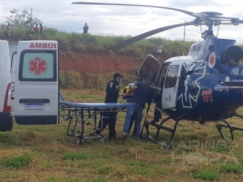 foto de Homem é socorrido em estado grave após cair de aproximadamente 3 metros de altura