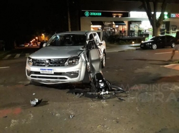 foto de Acidente entre moto e caminhonete deixa jovem ferido em Maringá