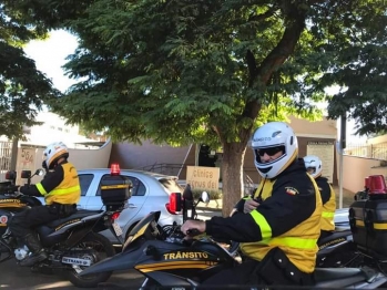 foto de Maringá; homem fica inconsciente em acidente envolvendo moto e caminhonete