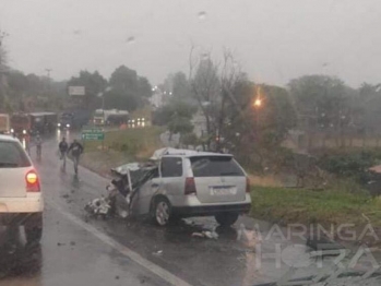 foto de Colisão frontal entre caminhão e carro mata casal na BR-376