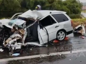 foto de Colisão frontal entre caminhão e carro mata casal na BR-376